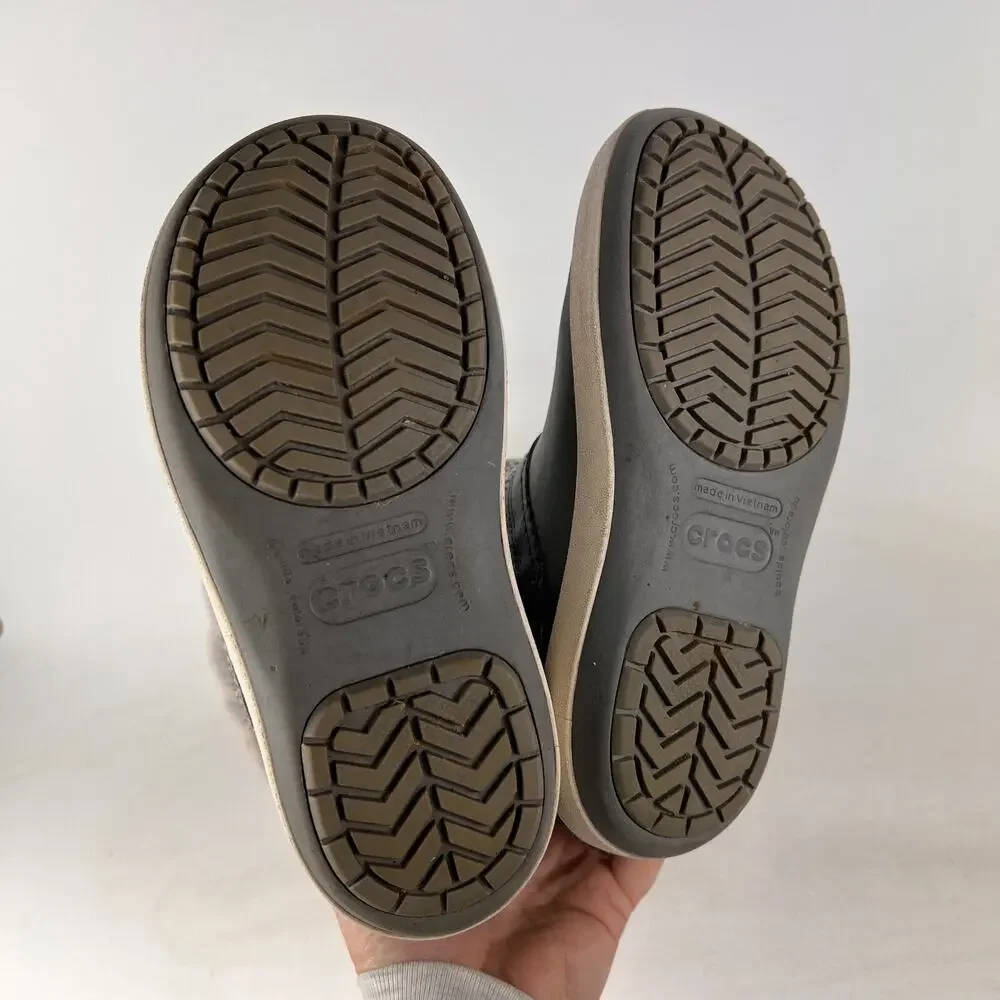 Crocs Crocband women's size 7 grey minimalist slip on faux fur winter boots